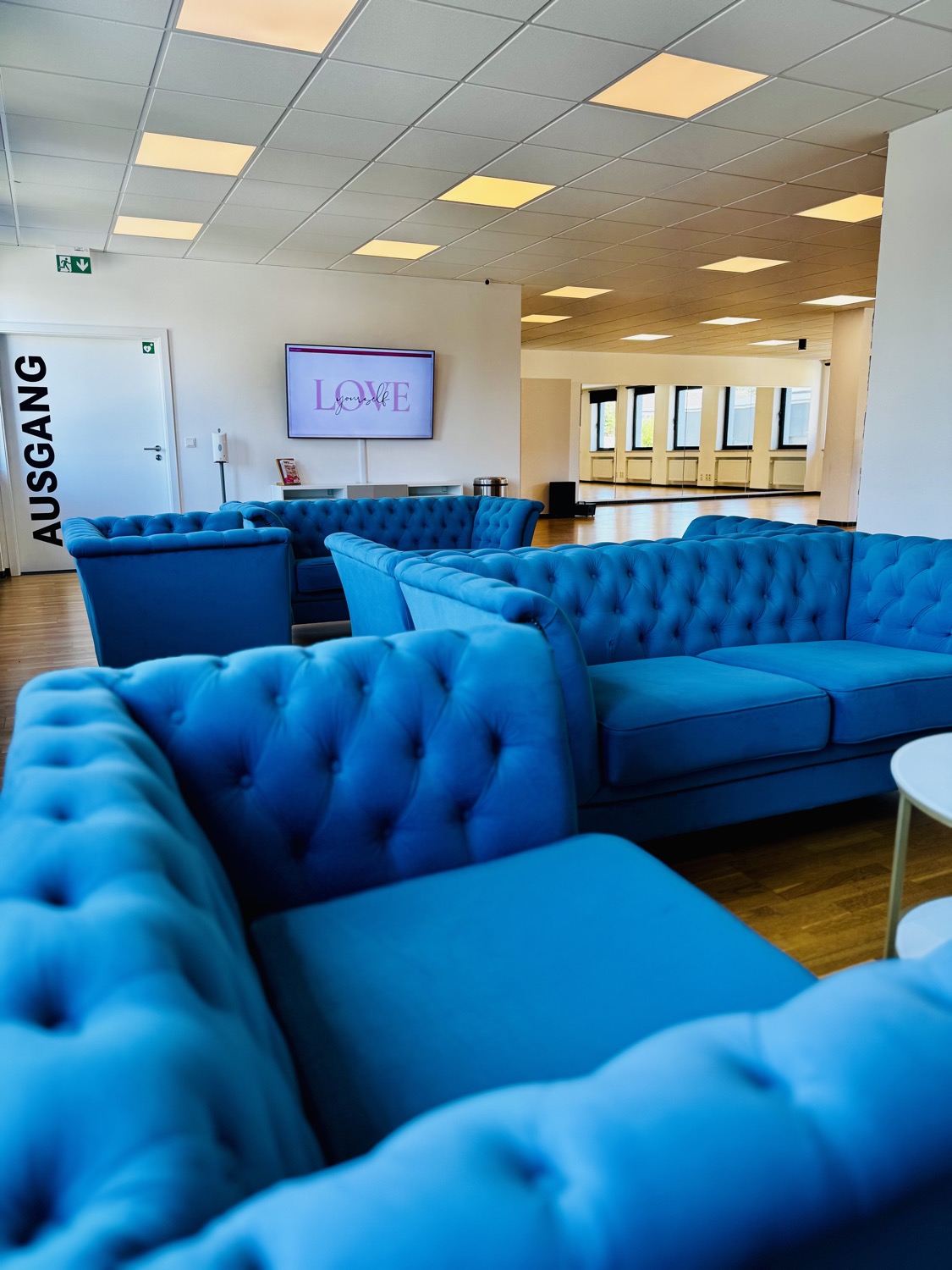 Tanzcenter Bitburg Lounge im Obergeschoss